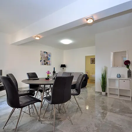 With A Parking Space Tribunj, Vodice - 16884 Apartamento